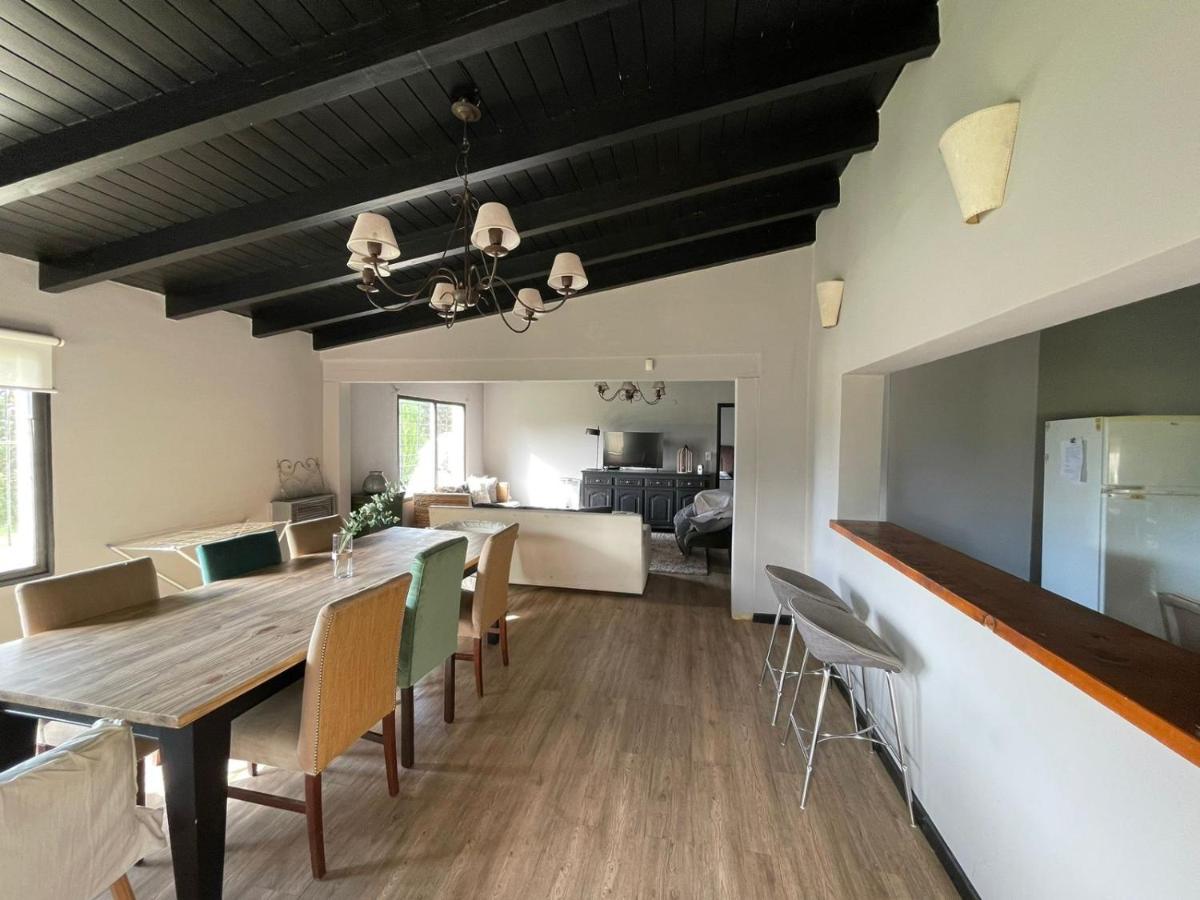 Casa En Familiar - R2046 *